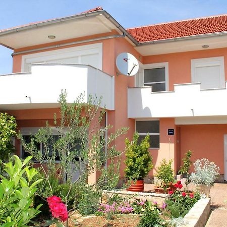 Apartment Bura شيبينيك المظهر الخارجي الصورة