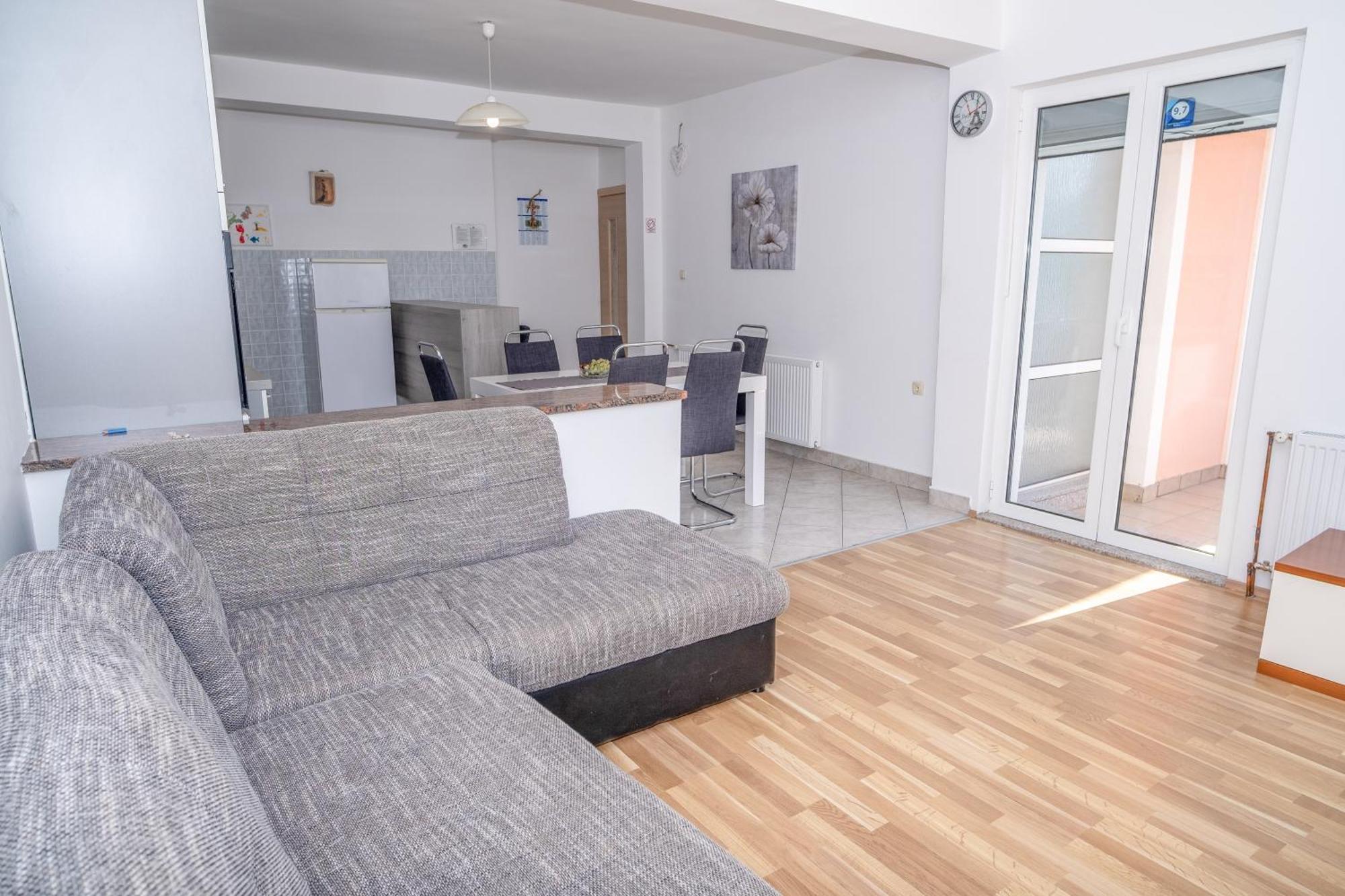 Apartment Bura شيبينيك المظهر الخارجي الصورة