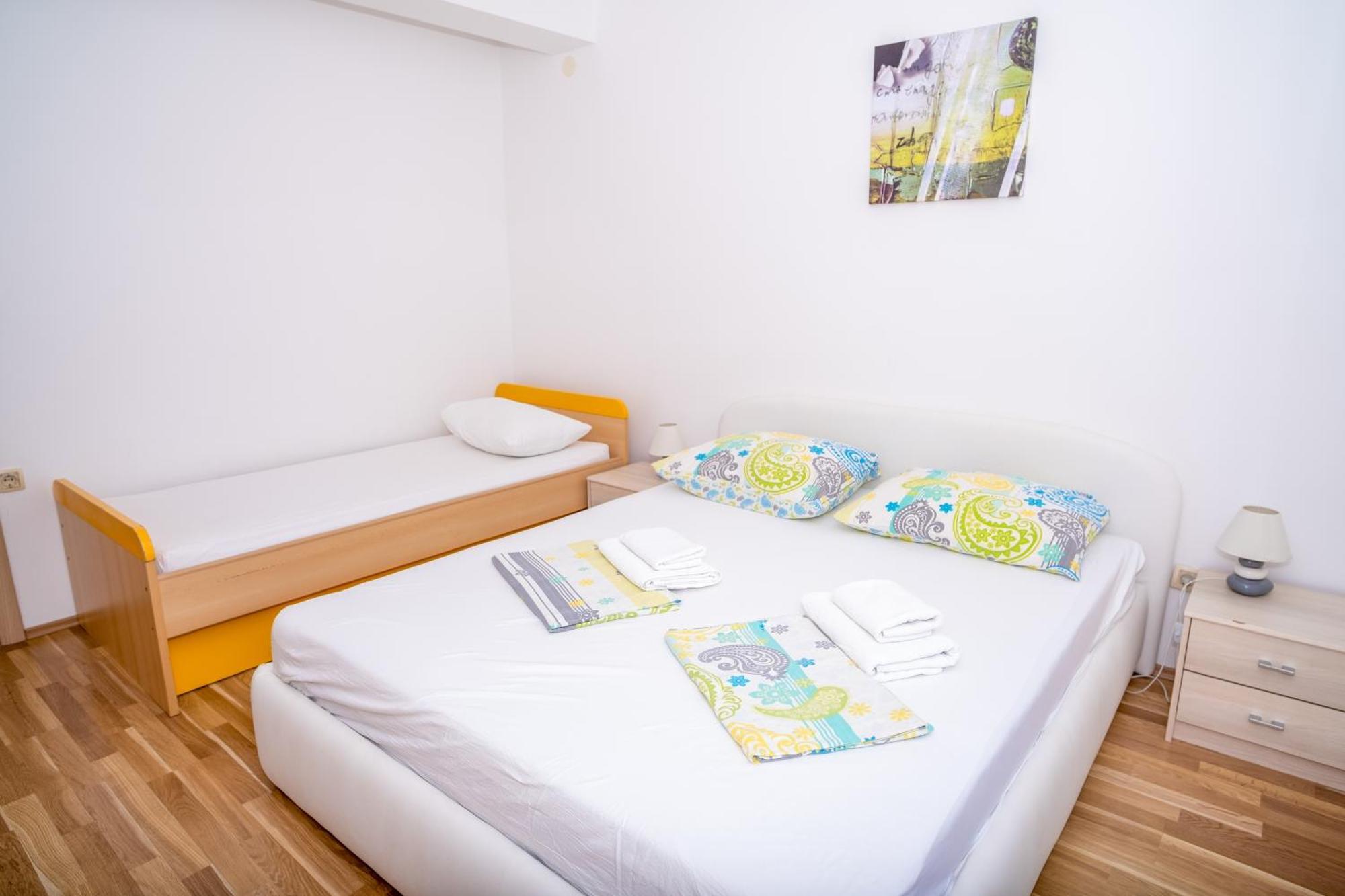Apartment Bura شيبينيك المظهر الخارجي الصورة