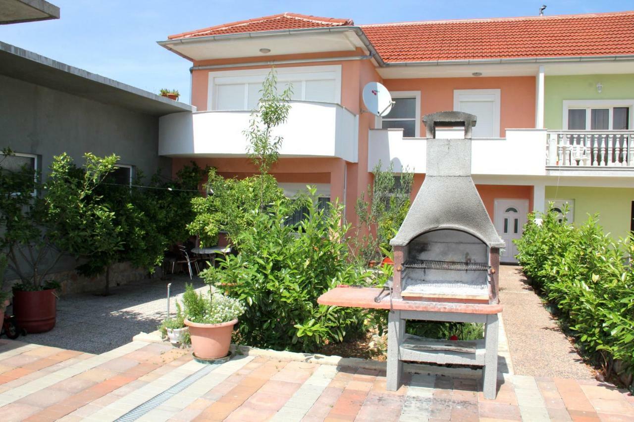 Apartment Bura شيبينيك المظهر الخارجي الصورة